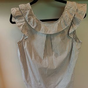 J Crew Sleeveless blouse sz8.  Seersucker “style”.